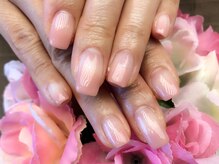 プラハネイル(+HER 美甲)/ピンクグラデーション