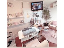 カイマナ(Kaimana)の雰囲気（サロンは【TheOffing】奥駐車場にある茶色い建物です♪完全個室）