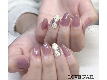 ラブネイル(LOVE NAIL)/アーガイルチェックネイル