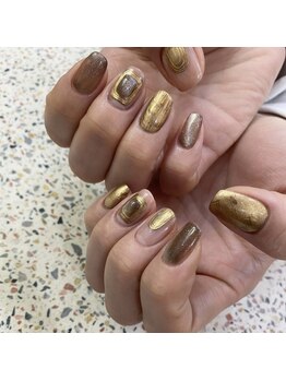ゴールドメタルネイル Pg カラーズネイル 恵比寿 Colors Nail Ebisu のフォトギャラリー ホットペッパービューティー