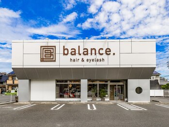 ビー(Be.)/店舗前に20台分の大型駐車場有り