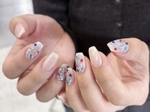 ネオリーブ ウリ(Neolive uri)/宝石ネイル