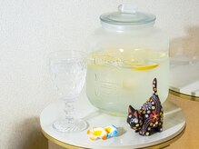 マハナ(Mahana)の雰囲気（よもぎ蒸しの際には発酵レモン水でデトックス力アップ！）
