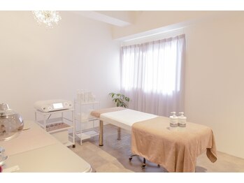 インディバサロン アンド(&.)/INDIBA salon &.