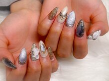 ルアナ(Luana.)/キラキラ成人式ネイル