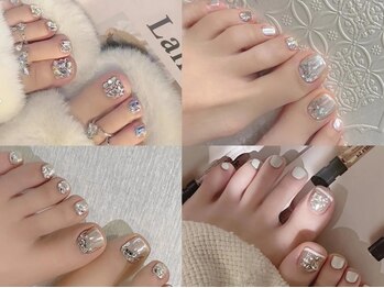 ハナアイ サロン 新宿店(hanaai salon)の写真/【フットネイルで夏に向けて足元から美しく】フットネイル5980円～定額メニュー/デザインのご相談も可能◎