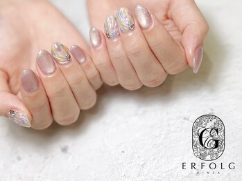 エアフォルク 銀座(ERFOLG)/ピーコック×うるうるネイル