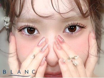 アイラッシュサロン ブラン ドリームタウンALi店(Eyelash Salon Blanc)の写真/《圧倒的なキープ力のフラットラッシュ♪》地まつ毛の状態を見極めて、丁寧に施術するのでモチの良さ◎