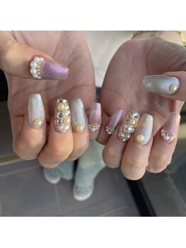 トータルサロン 白べぇーっ プラス/埋め尽くしネイル