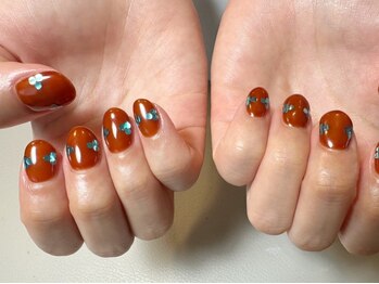 ネイルサロンアンヴェール(ENVIEL)の写真/マグネット・ニュアンス・パステルカラーなど定額デザイン・春ネイル多数♪プロのセンスに任せたい方に