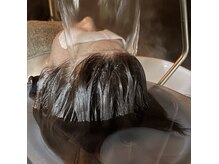 スナ(suna)の雰囲気（アロマ頭浸浴が疲れた頭を優しく包み込んで心をほぐしてくれます）