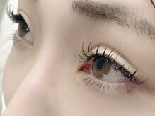 アイラッシュアンドネイル リリィ(Lily)/フラットラッシュ 140本