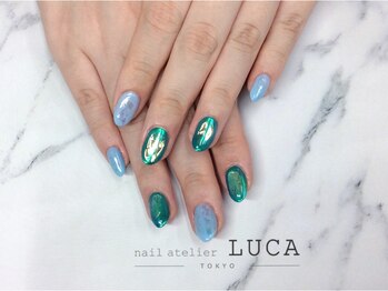 ネイルアトリエルカ(nail atelier LUCA)/W-212 うる艶夏色ブルー氷ネイル