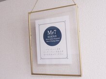 ミスターセブン 高円寺店(Mr7)/玄関にプレート看板があります