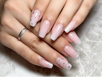 レディグリッター(Lady glitter)/白グラデ&ストーンドット