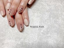 ホワイトネイル 武蔵小杉店(WHITE NAIL)/ピーコック/オフィスネイル/パラ