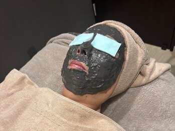 オリオリ(OliOli)の写真/人気NO1☆集中エイジングケアに最適!ミネラルどろフェイシャルでハリのあるツヤツヤ肌に!メイク仕上げ無料