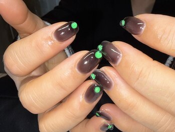 個性派★ぷっくり定額ネイル