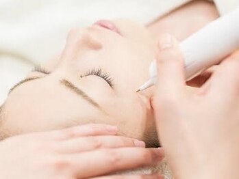 カピリナスパ(Ka.Pilina Spa)の写真/シミケア★シミしわでお悩みの方に朗報♪シミを根本から改善します！トップクラスの技術と知識でケア