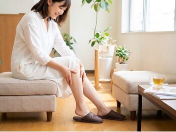 はくすい堂の写真/体の深部から温め、冷え・むくみなどのお悩みを改善♪
むくみをスッキリ解消し、美脚効果も◎

