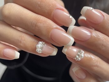 ライズプラス(Raize+)/フレンチビジューネイル