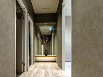 あたまの再起動/落ち着いた廊下には一輪挿し