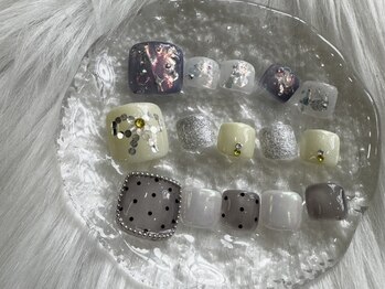 ミニュイネイルバイゼン(minuit nail by Zen)の写真/《夏の季節先取り♪》今旬トレンドデザイン～シンプルネイルまでお任せあれ☆ワンランク上の美しい足元に＊
