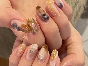 ビューティーフロア ビビット サロンアンドスクール(BEAUTYFLOOR vivid salon&school)/天然石風ニュアンスネイル★