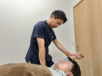 久留米鍼灸院 整骨院/姿勢矯正/猫背矯正