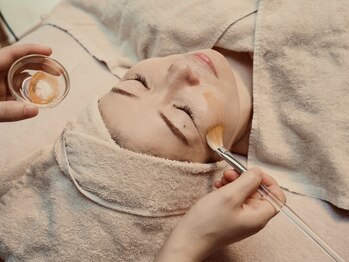 ボウ 名古屋店(VOEUX)の写真/【肌に刺激を感じるピーリングなどで赤みや不調が出てしまった方へ◎】毛穴集中ケア60分14,300円→11,000円