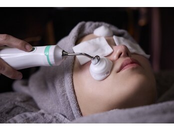 ルネア 難波(Lunea)/フェイシャル【ルネア】