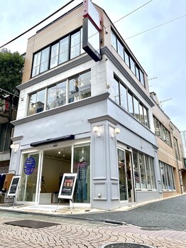 ディアー 原宿(Diar)/外観　こちらのビルの3Fです