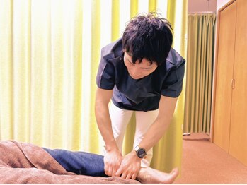 ヒカリカイロプラクティック 恵比寿院/【施術風景】ほぐし3