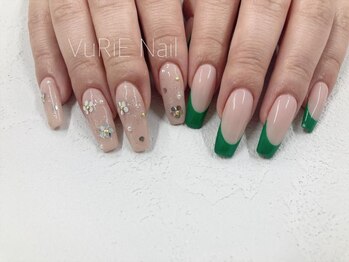 ヴリエ 豊田店(VURIE)/ちぐはぐネイル