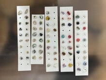 フォルクネイル(:volk nail)の雰囲気（デザイン性の高い耳ツボジュエリー。パーツをネイルとリンクも◎）
