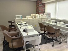 YMT Nail Studio/