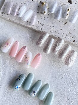 ジュウェル 宜野湾店(Nail Salon Jewel)の写真/迷ったらコレ!季節のトレンドを詰め込んだ定番デザイン◎暖かみを感じる柔らかなカラ-で大人上品な指先に♪