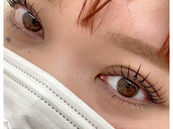 ビューティーサロン ココ 四日市店(BeautySalon COCO)の写真/【パリジェンヌラッシュリフト¥5000/メイクリフトカール¥4900】ビューラー卒業★丁寧に似合わせ目元を提案!