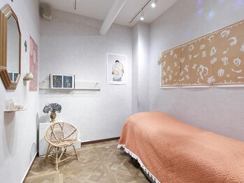 ヌーン(noon)の写真/【横浜/元町中華街から好立地×完全個室】空間にこだわったnoonで人目を気にせずリラックス♪理想の目元に