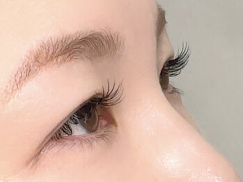 ナル(NALU)の写真/“ナチュラルなのに華やか”なマツエクデザインが得意♪抜け感×華やかさ◎大人女性の目元を可愛く演出♪