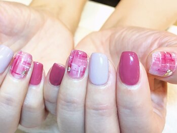 ネイルズ ララ(nails Lala)/ニュアンスチェックネイル。
