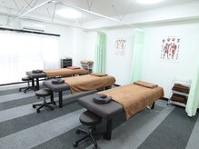 くぼみ整骨院 新大久保店/