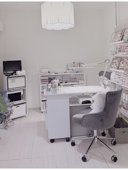 ネイルルーム スリール(nailroom sourire)/店内