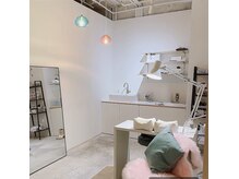 u.Neek【ユニーク】長さだし/スカルプ/定額/持ち込み/海外風/ベイビーブーマーの雰囲気(個室空間でリラックスしてお過ごし頂けます)