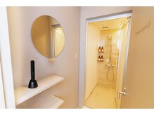 HITORI WELLNESS 熊谷籠原店の雰囲気（シャワーあり）