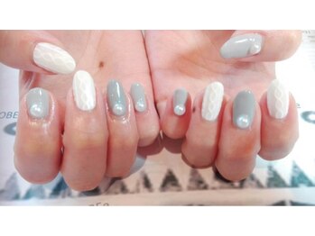 トータルサロン 白べぇーっ プラス/ニットネイル!