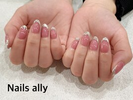 ガラスフレンチネイル×キラキラ