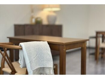 コード 川口店(cord KAWAGUCHI)/Nailブース木目を基調にした空間