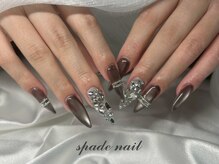 スペードネイル(spade nail)の雰囲気（盛れる長さだしと美フォルムで理想の指先に）