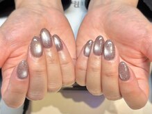 Nail Salon Fam-er　天神ソラリア店の雰囲気（＊マグネット・フラッシュ＊豊富カラバリでお好みのカラーを選択）